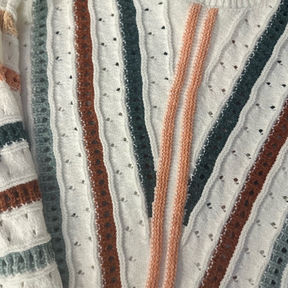 Maurice’s Sweater - Picture 2 of 2